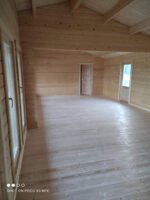 Maison en bois en kit « Holiday L » | 18 x 7 m – Image 10